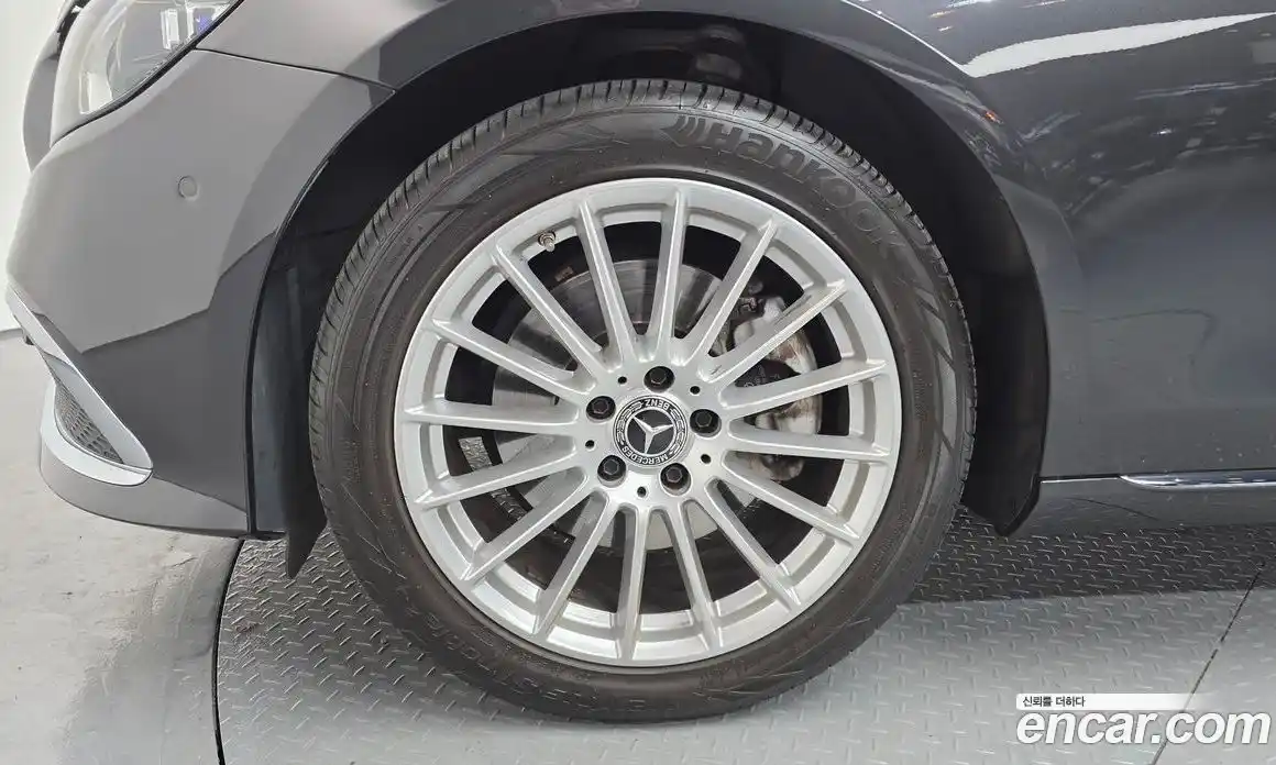 Mercedes-Benz E-Class 2022 2.0 Автомат в Москве № 223218, фото 18