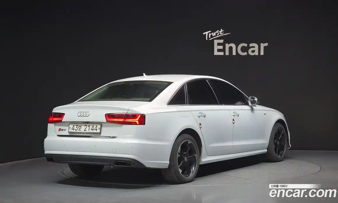 Audi A6 2016 2.0 Автомат в Москве № 228140, фото 2