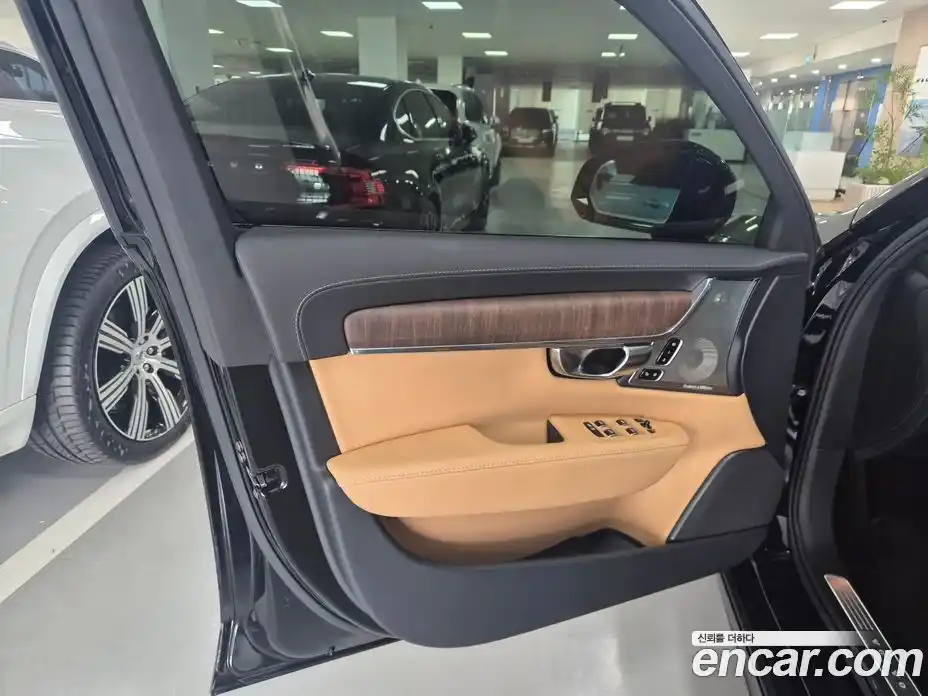 Volvo S90 2024 2.0 Автомат в Москве № 230868, фото 18