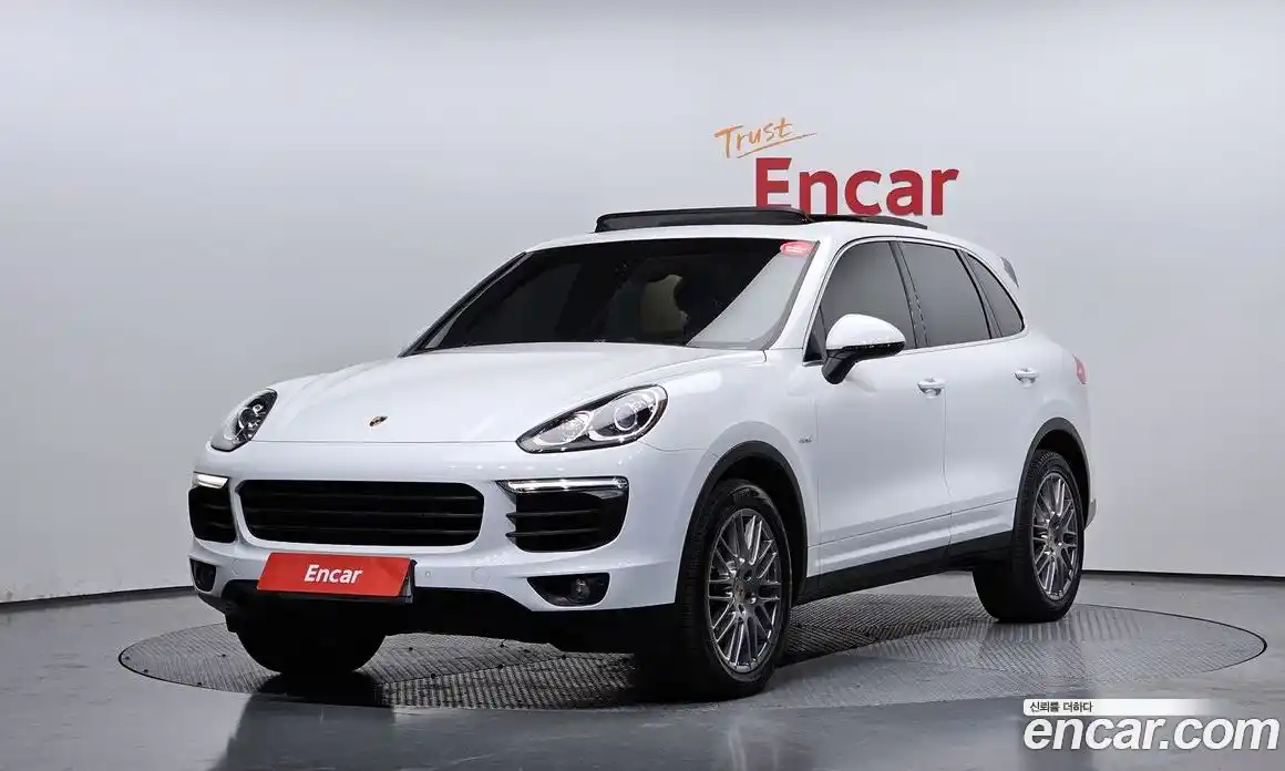Porsche Cayenne 2016 3.0 Автомат в Москве № 231001, фото 1