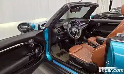 Mini Cooper Convertible 2021 2.0 Автомат в Москве № 231441, миниатюра 12
