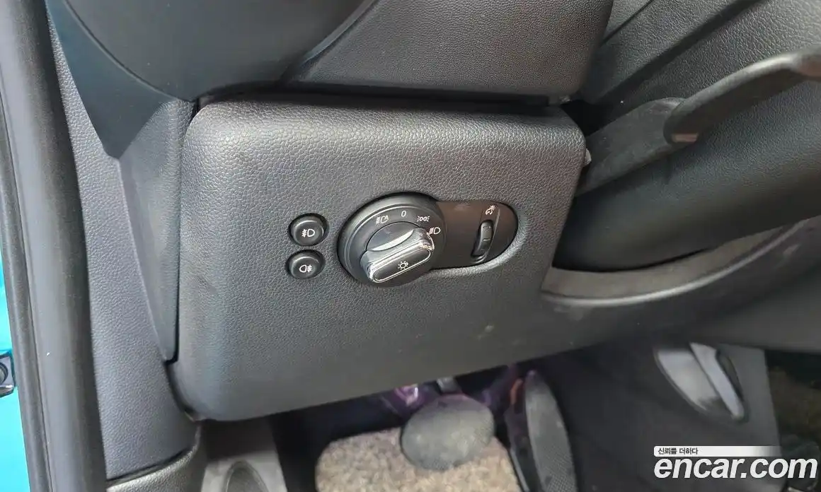 Mini Cooper Convertible 2021 2.0 Автомат в Москве № 231441, фото 17