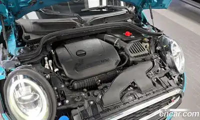 Mini Cooper Convertible 2021 2.0 Автомат в Москве № 231441, миниатюра 3