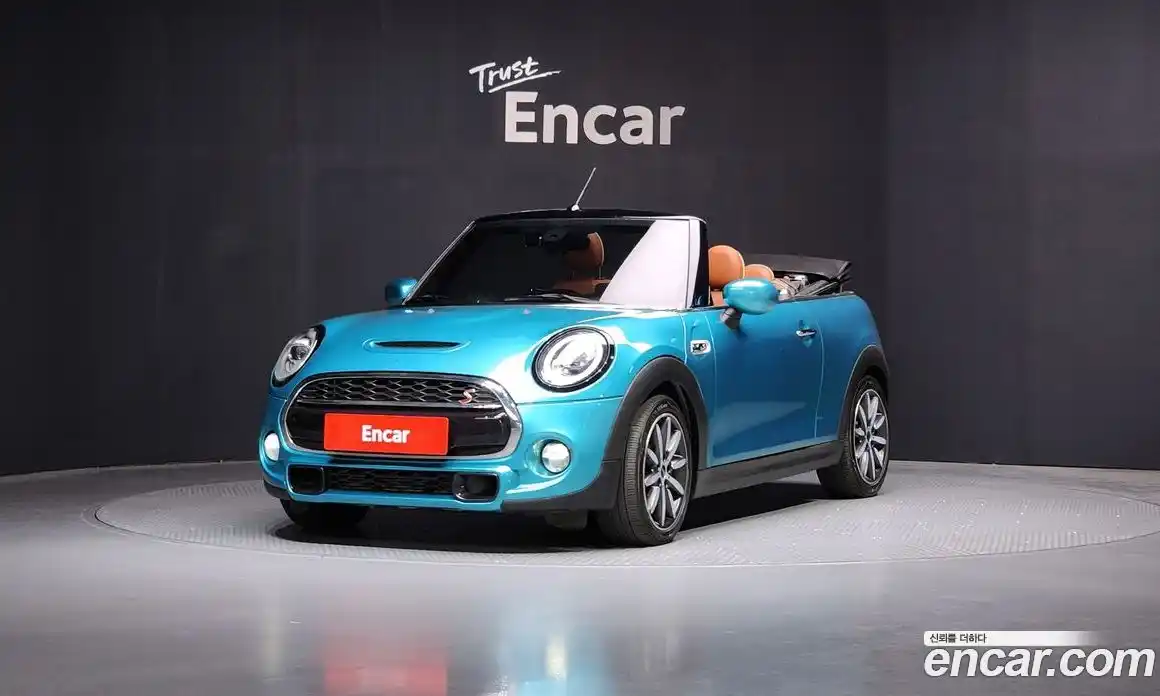 Mini Cooper Convertible 2021 2.0 Автомат в Москве № 231441, фото 4