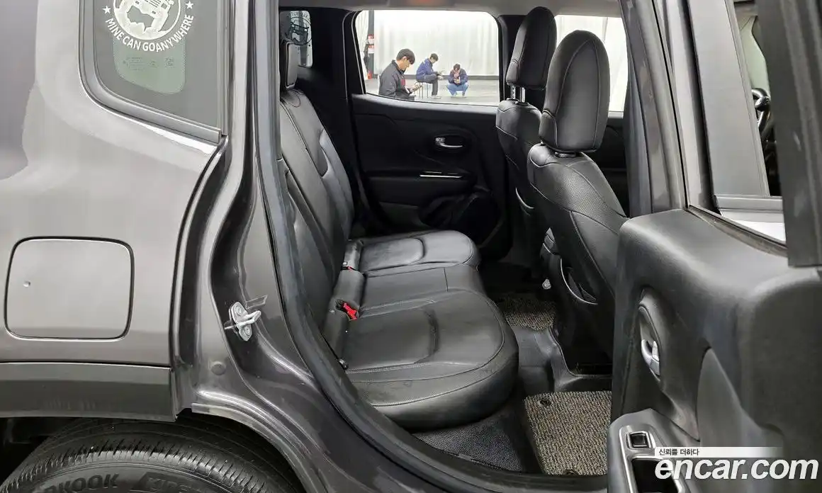 Jeep Renegade 2021 2.4 Автомат в Москве № 232479, фото 17