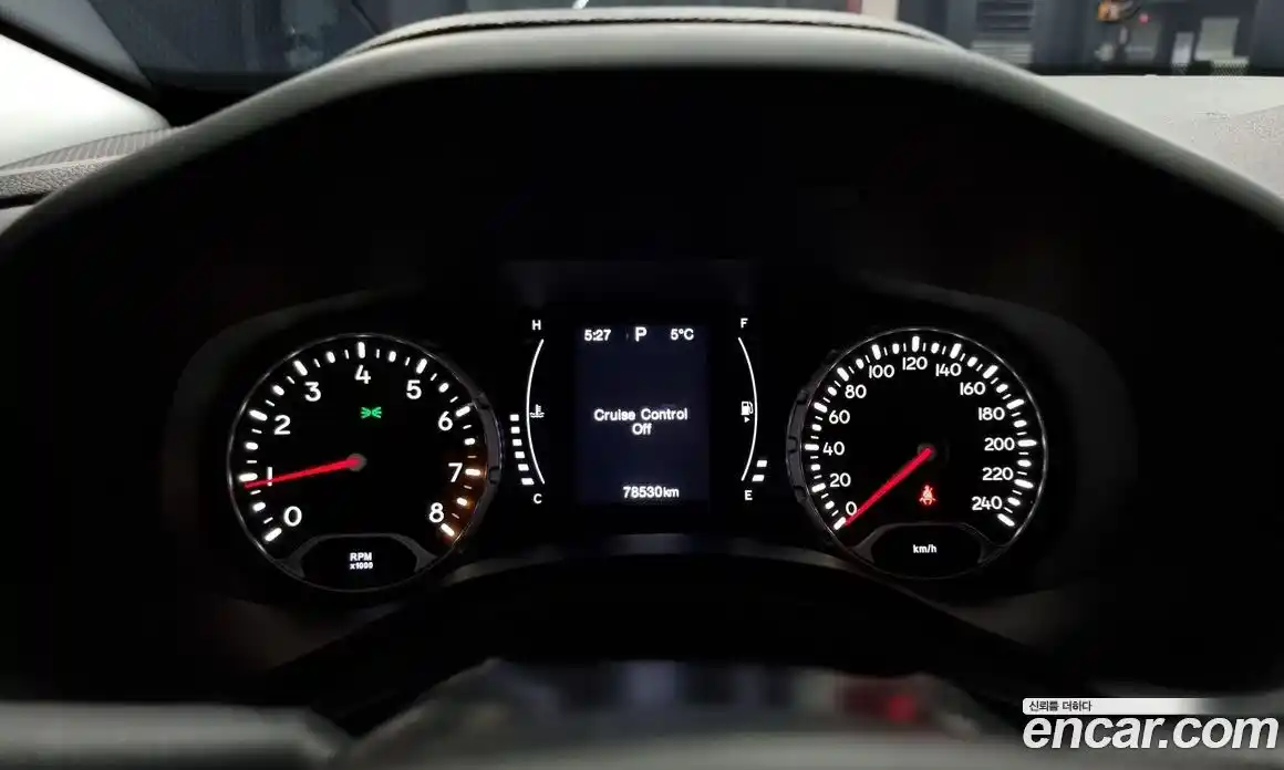 Jeep Renegade 2017 2.4 Автомат в Москве № 232503, фото 8