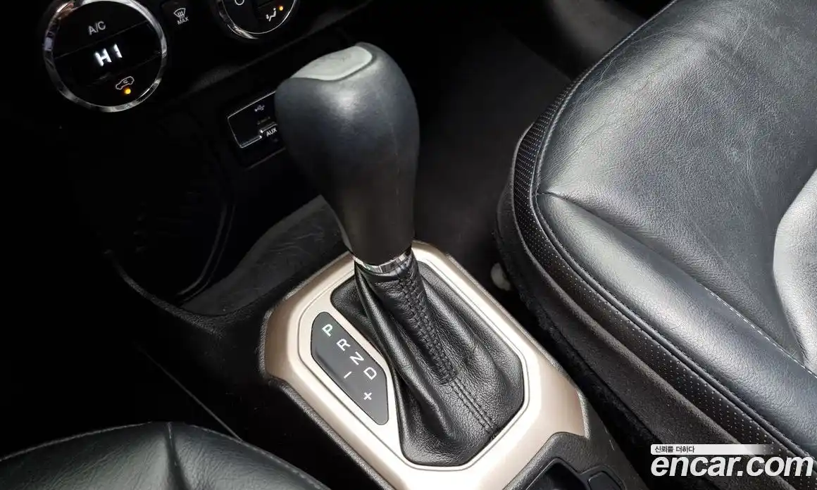 Jeep Renegade 2017 2.4 Автомат в Москве № 232503, фото 9