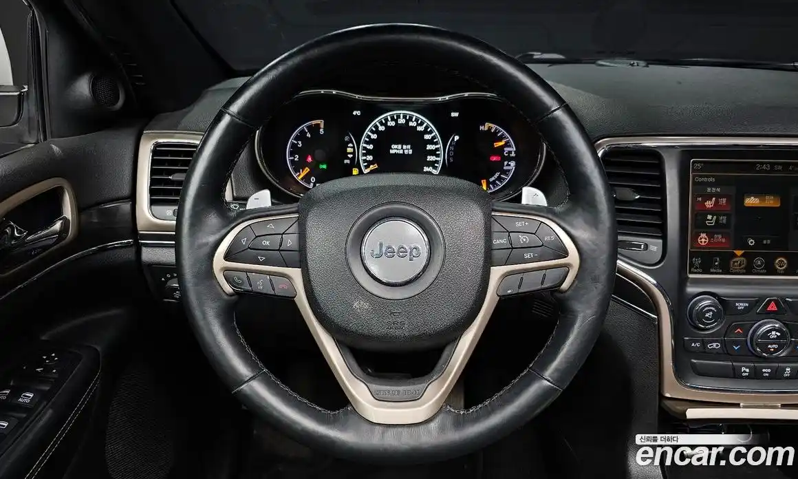 Jeep Cherokee 2014 3.0 Автомат в Москве № 232751, фото 10