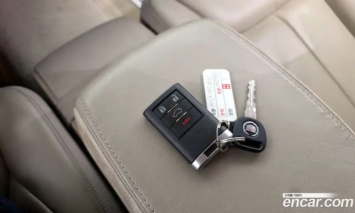 Cadillac DTS 2008 4.6 Автомат в Москве № 256390, фото 18