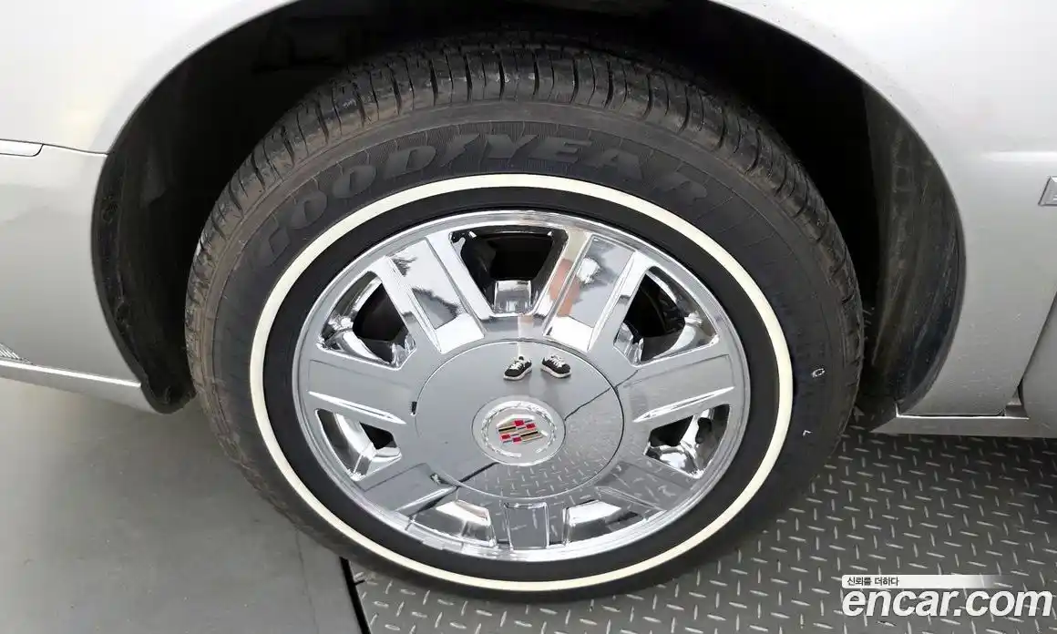 Cadillac DTS 2008 4.6 Автомат в Москве № 256390, фото 5