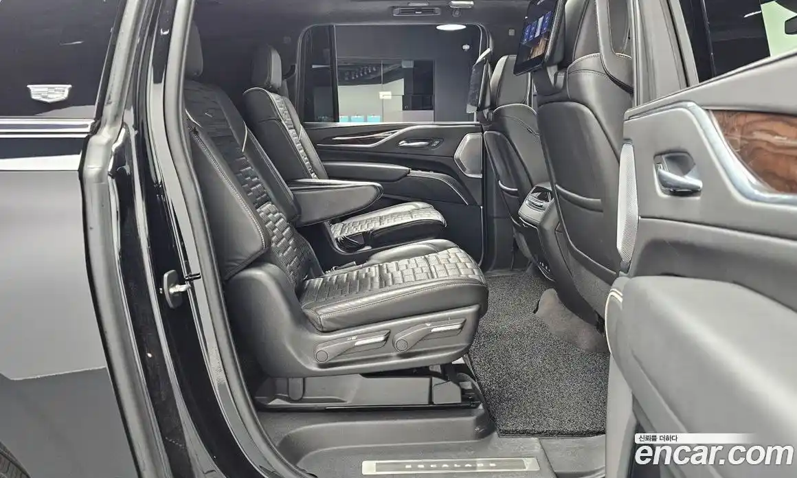 Cadillac Escalade 2022 6.2 Автомат в Москве № 256413, фото 12