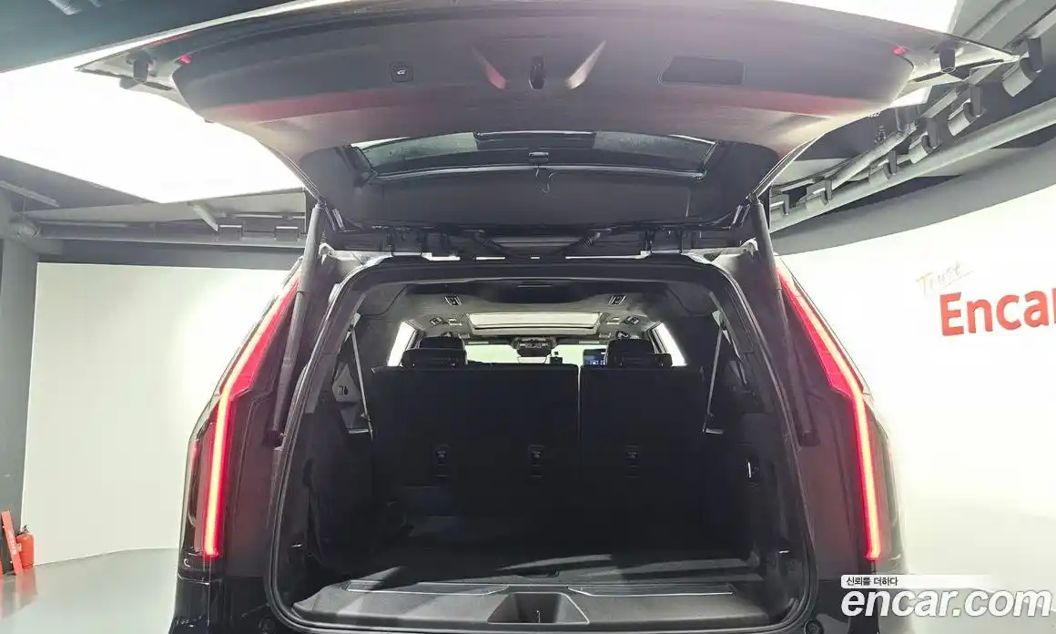 Cadillac Escalade 2022 6.2 Автомат в Москве № 256413, фото 19