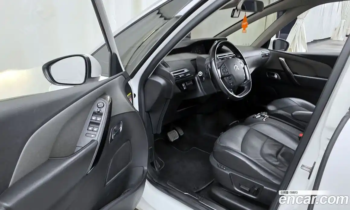 Citroen C4 Picasso 2017 2.0 Автомат в Москве № 256828, фото 10