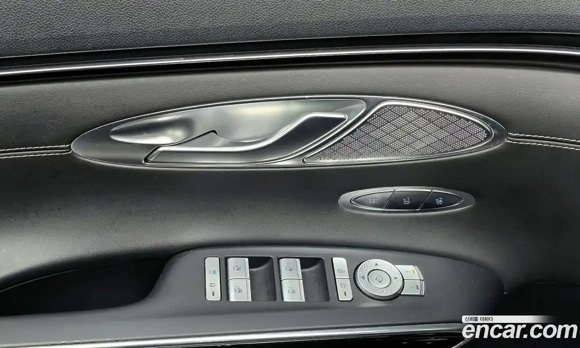 Genesis GV70 2021 2.5 Автомат в Москве № 26347, фото 14