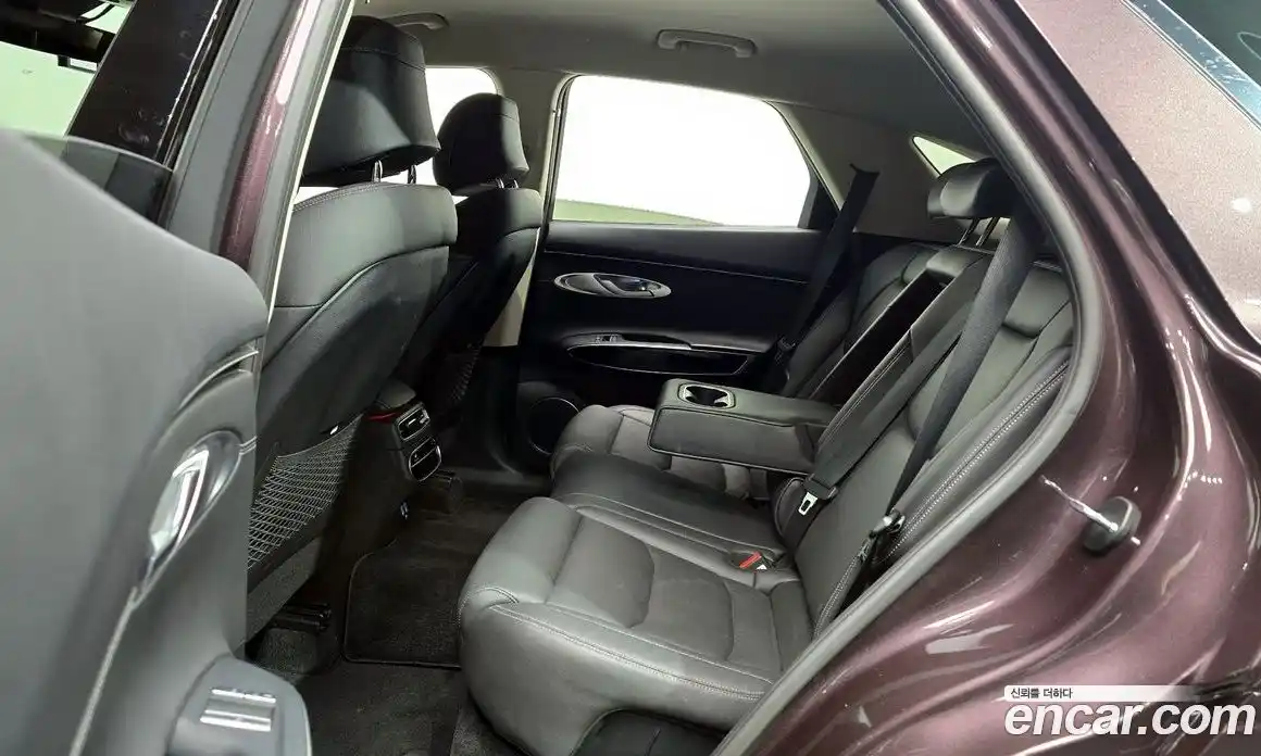 Genesis GV70 2021 2.5 Автомат в Москве № 26347, фото 8