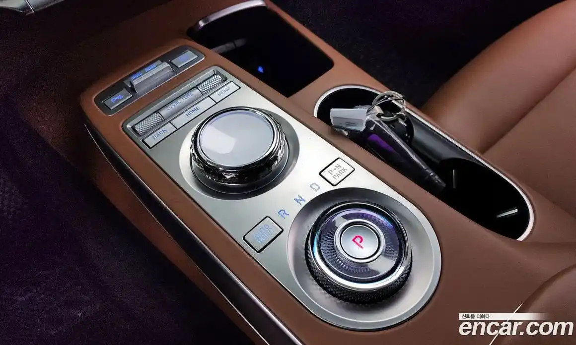 Genesis GV70 2023 2.5 Автомат в Москве № 27686, фото 9