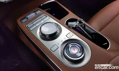 Genesis GV70 2023 2.5 Автомат в Москве № 27686, миниатюра 9