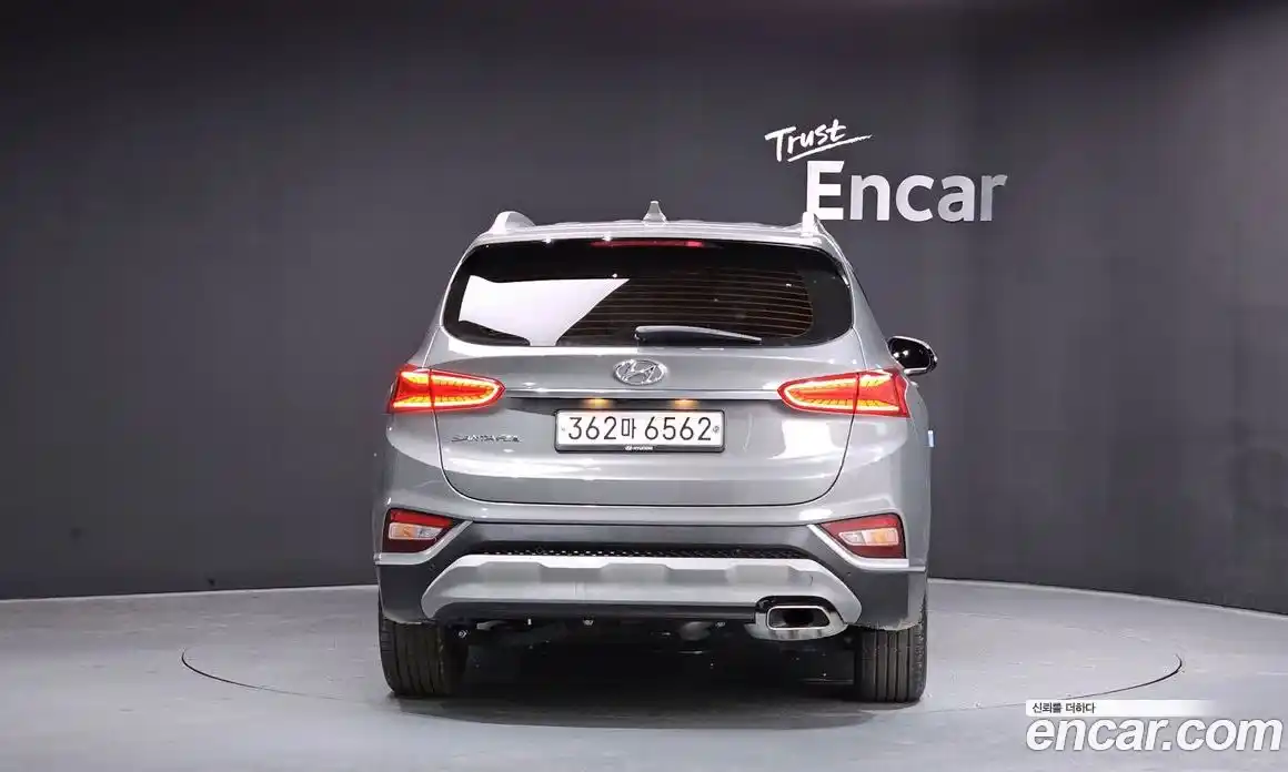 Hyundai Santa Fe 2020 2.0 Автомат в Москве № 280575, фото 11