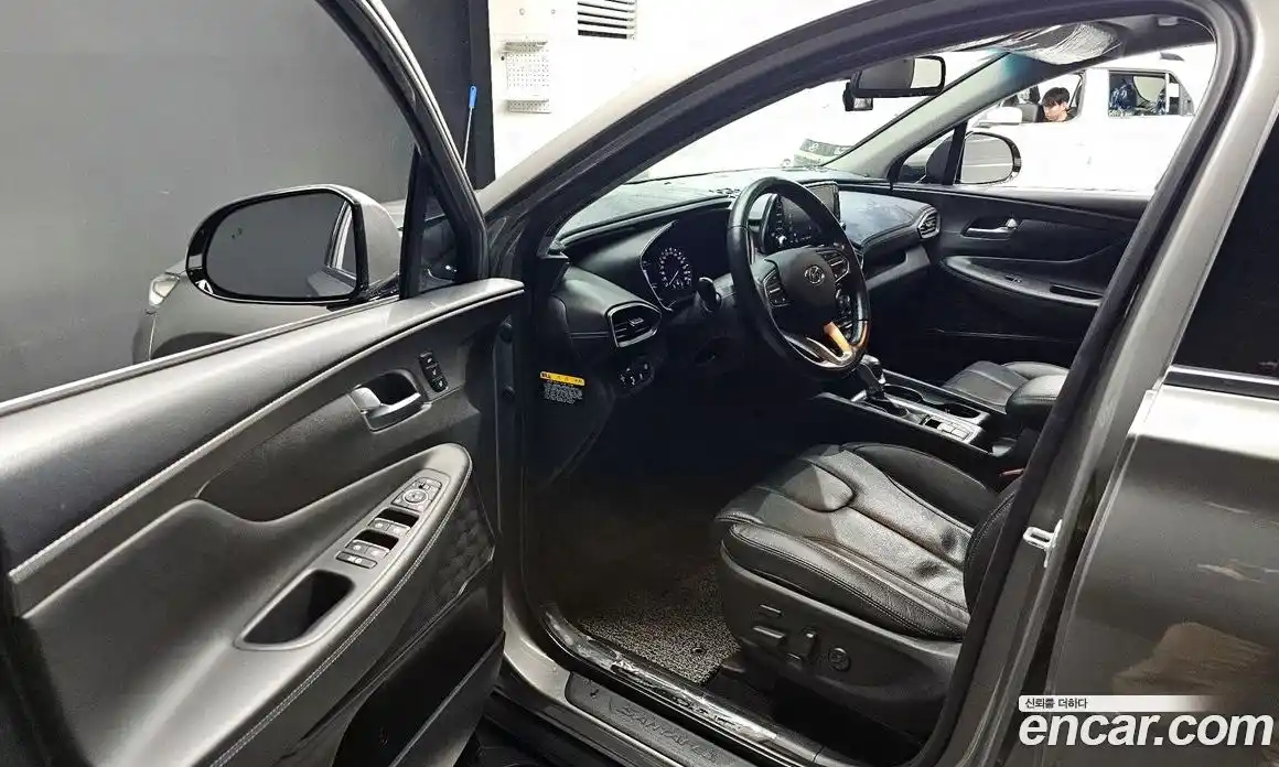 Hyundai Santa Fe 2020 2.0 Автомат в Москве № 280575, фото 20