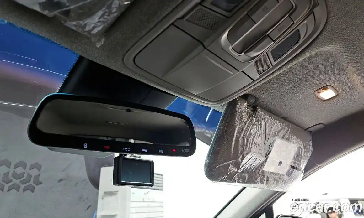 Hyundai Santa Fe 2020 2.0 Автомат в Москве № 280575, фото 3