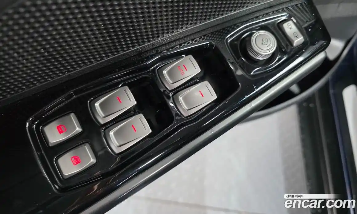 SsangYong TIBOLI 2017 1.6 Автомат в Москве № 28427, фото 1