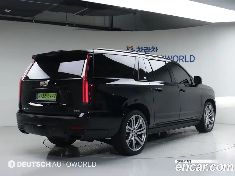 Cadillac Escalade 2025 6.2 Автомат в Москве № 285141, фото 2