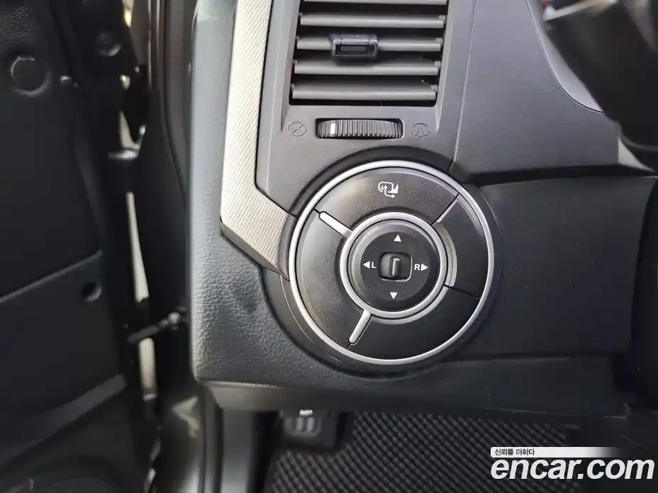 SsangYong Korando 2014 2.0 Автомат в Москве № 29370, фото 16