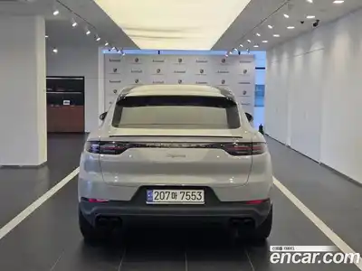 Porsche Cayenne 2023 3.0 Автомат в Москве № 297286, миниатюра 5