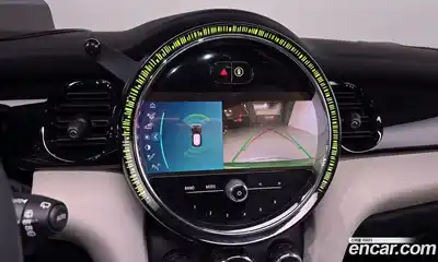 Mini Cooper 2023 2.0 Автомат в Москве № 299314, миниатюра 5