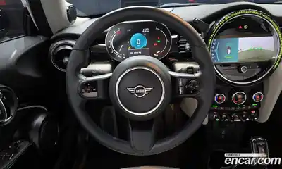Mini Cooper 2023 2.0 Автомат в Москве № 299314, миниатюра 6