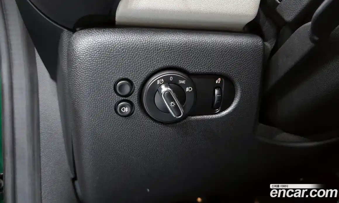 Mini Cooper 2023 2.0 Автомат в Москве № 299314, фото 8