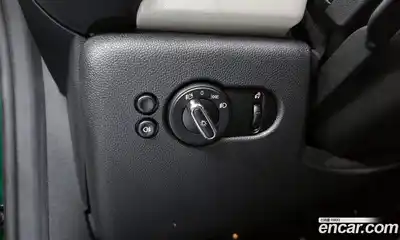 Mini Cooper 2023 2.0 Автомат в Москве № 299314, миниатюра 8