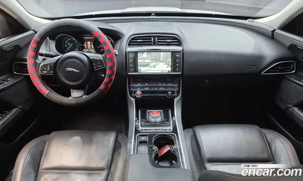 Jaguar XE 2016 2.0 Автомат в Москве № 305054, фото 13