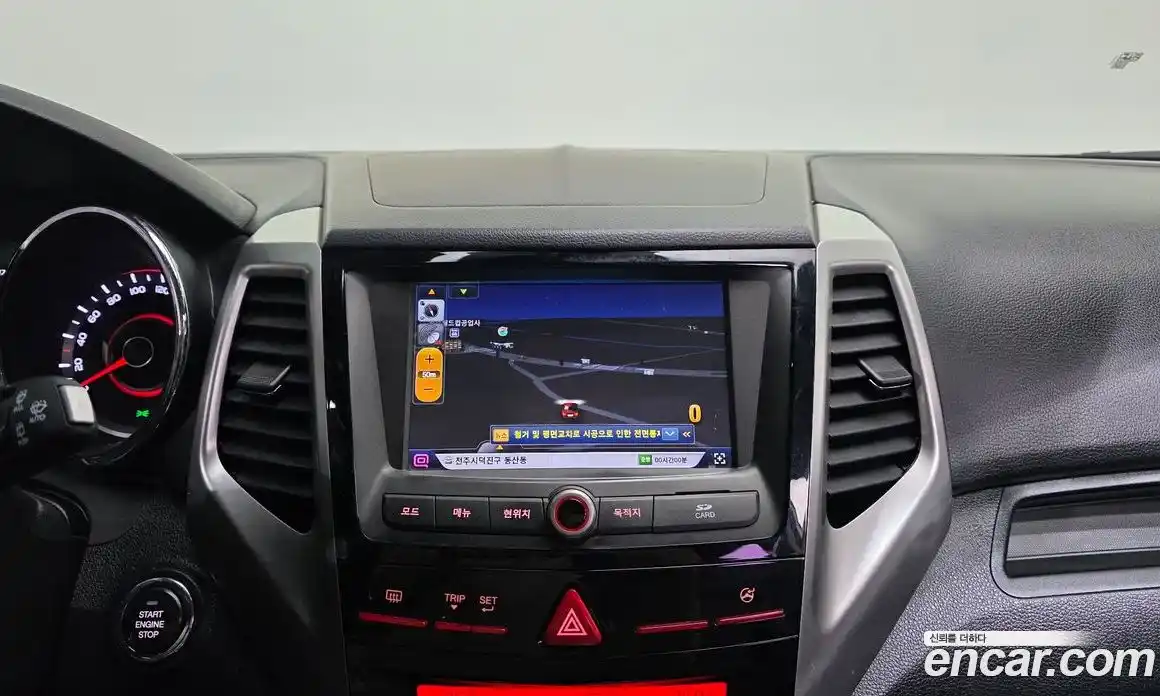 SsangYong TIBOLI 2015 1.6 Автомат в Москве № 31215, фото 1