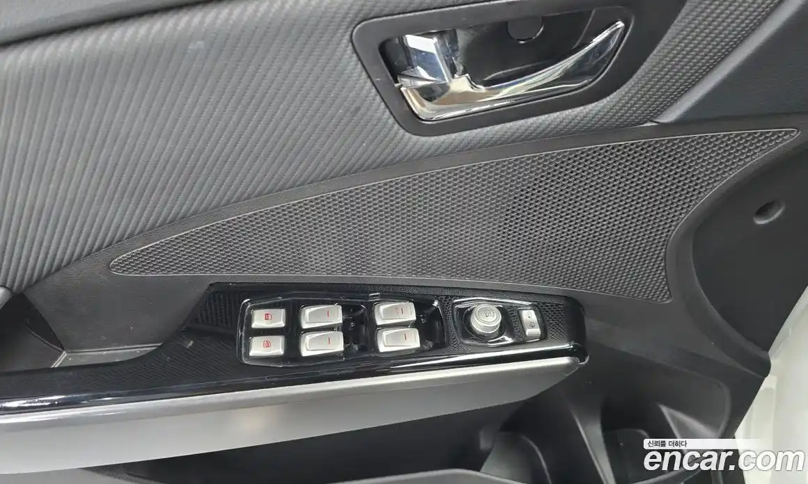 SsangYong TIBOLI 2017 1.6 Автомат в Москве № 32359, фото 4