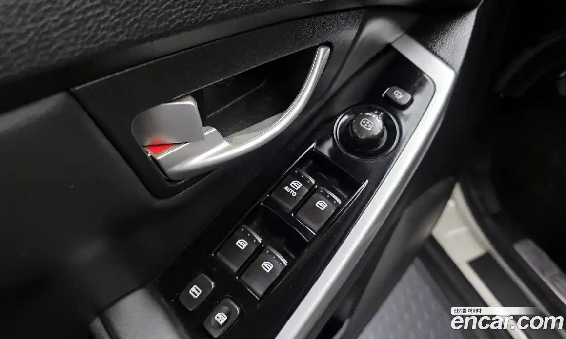 SsangYong Korando 2014 2.0 Автомат в Москве № 323946, фото 13