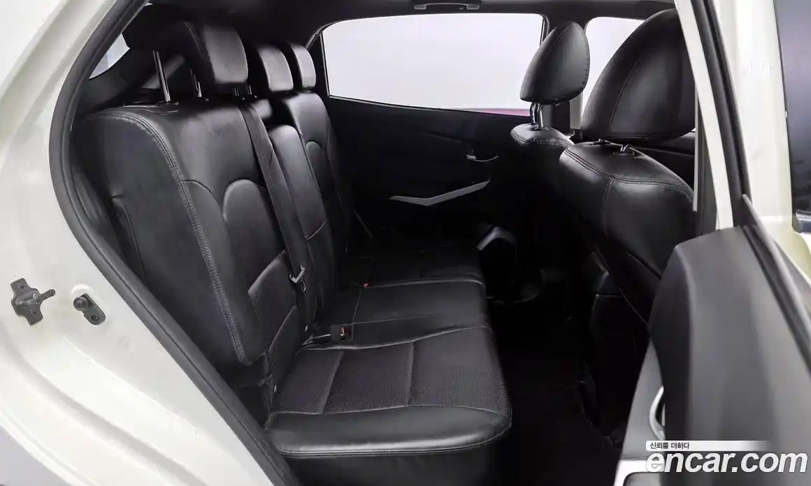 SsangYong Korando 2014 2.0 Автомат в Москве № 323946, фото 15