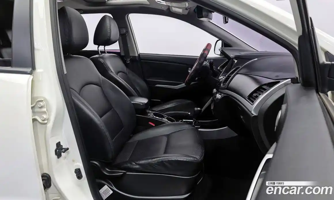 SsangYong Korando 2014 2.0 Автомат в Москве № 323946, фото 2