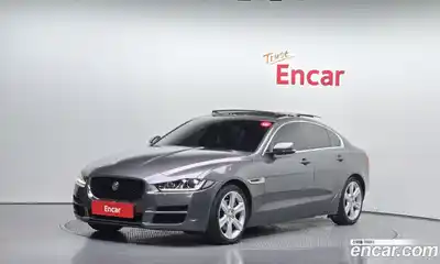 Jaguar XE, 2017