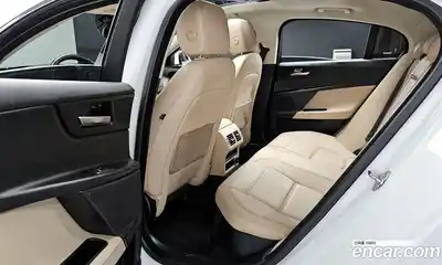 Jaguar XE 2017 2.0 Автомат в Москве № 335854, миниатюра 5