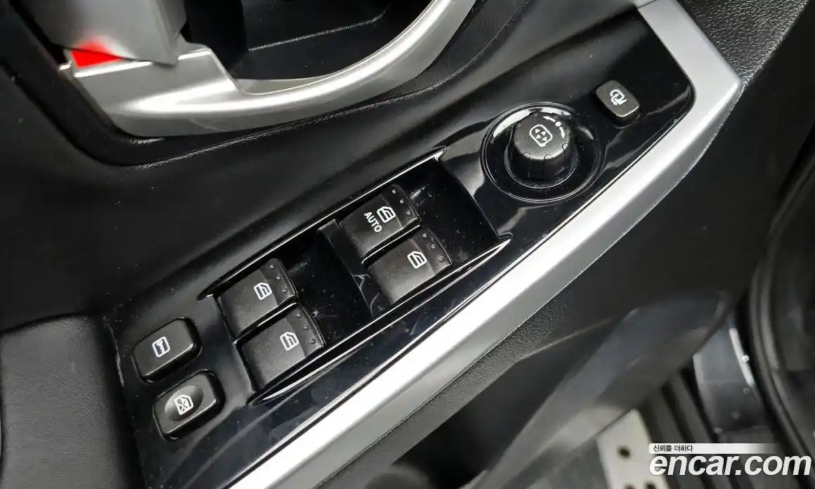 SsangYong Korando 2015 2.0 Автомат в Москве № 34097, фото 19