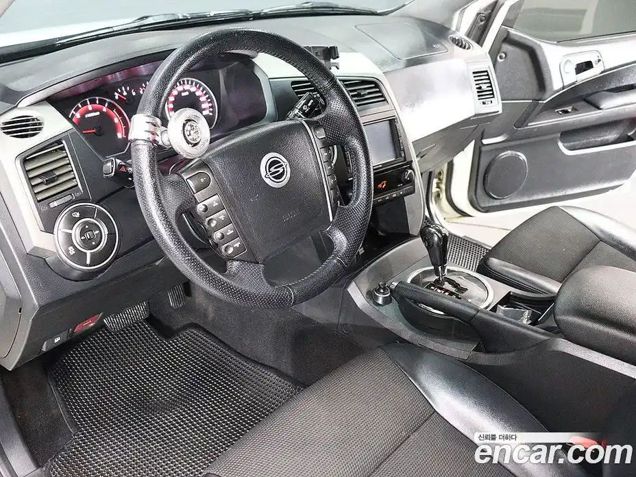 SsangYong Korando 2012 2.0 Автомат в Москве № 342071, фото 18