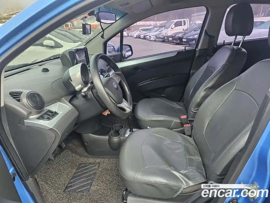 Chevrolet Spark 2013 1.0 Автомат в Москве № 355114, фото 9