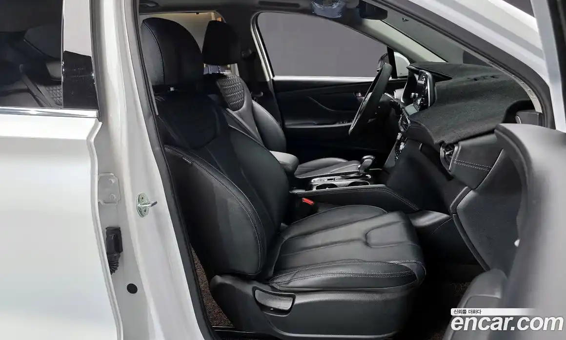 Hyundai Santa Fe 2020 2.0 Автомат в Москве № 355594, фото 10