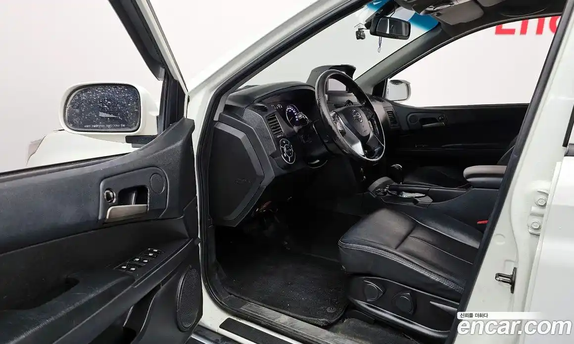 SsangYong Korando 2015 2.0 Автомат в Москве № 369461, фото 11