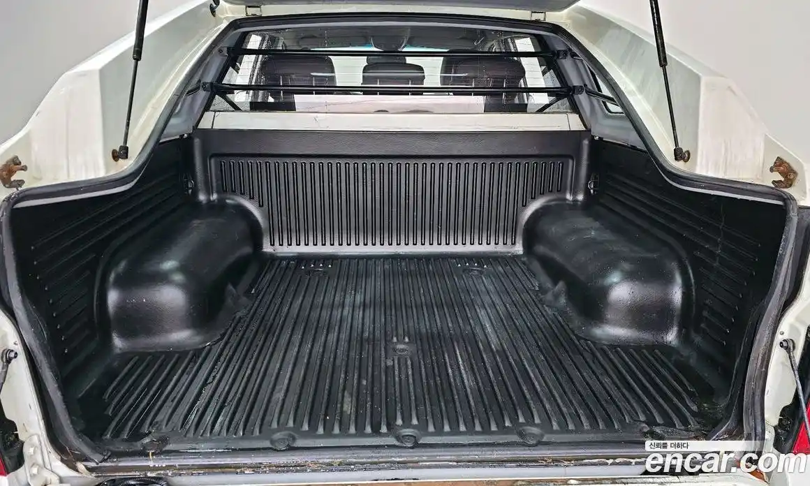 SsangYong Korando 2015 2.0 Автомат в Москве № 369461, фото 20