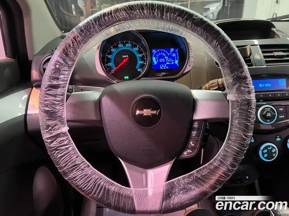 Chevrolet Spark 2015 1.0 Автомат в Москве № 38343, фото 13