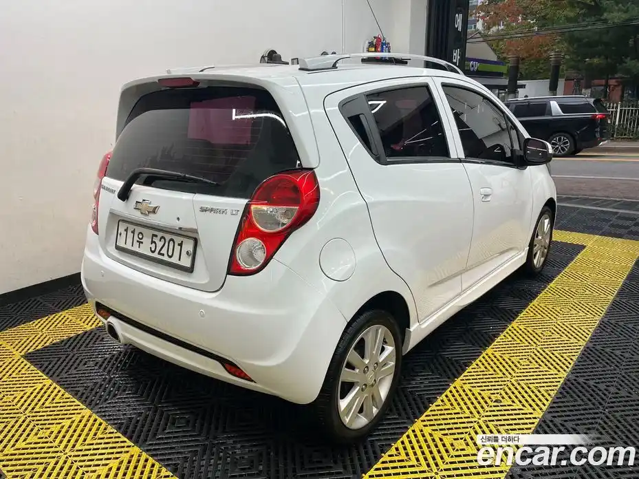 Chevrolet Spark 2015 1.0 Автомат в Москве № 38343, фото 4