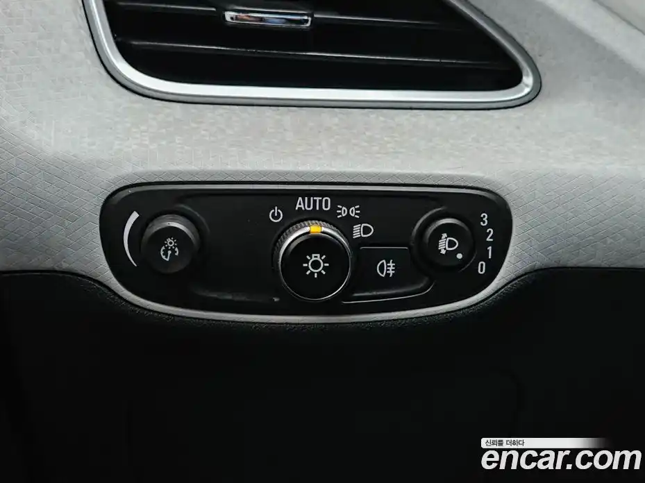 Chevrolet Bolt EV 2019 0.2 Автомат в Москве № 397299, фото 15