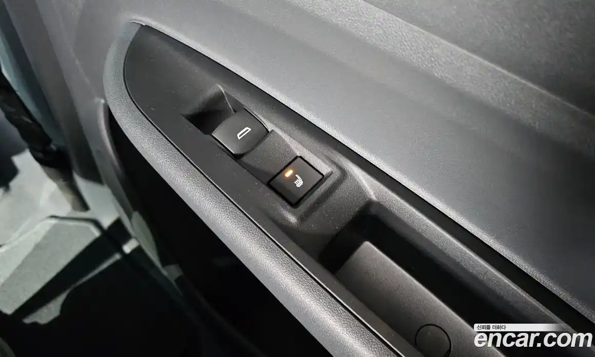 Chevrolet Bolt EV 2018 0.2 Автомат в Москве № 40515, фото 13